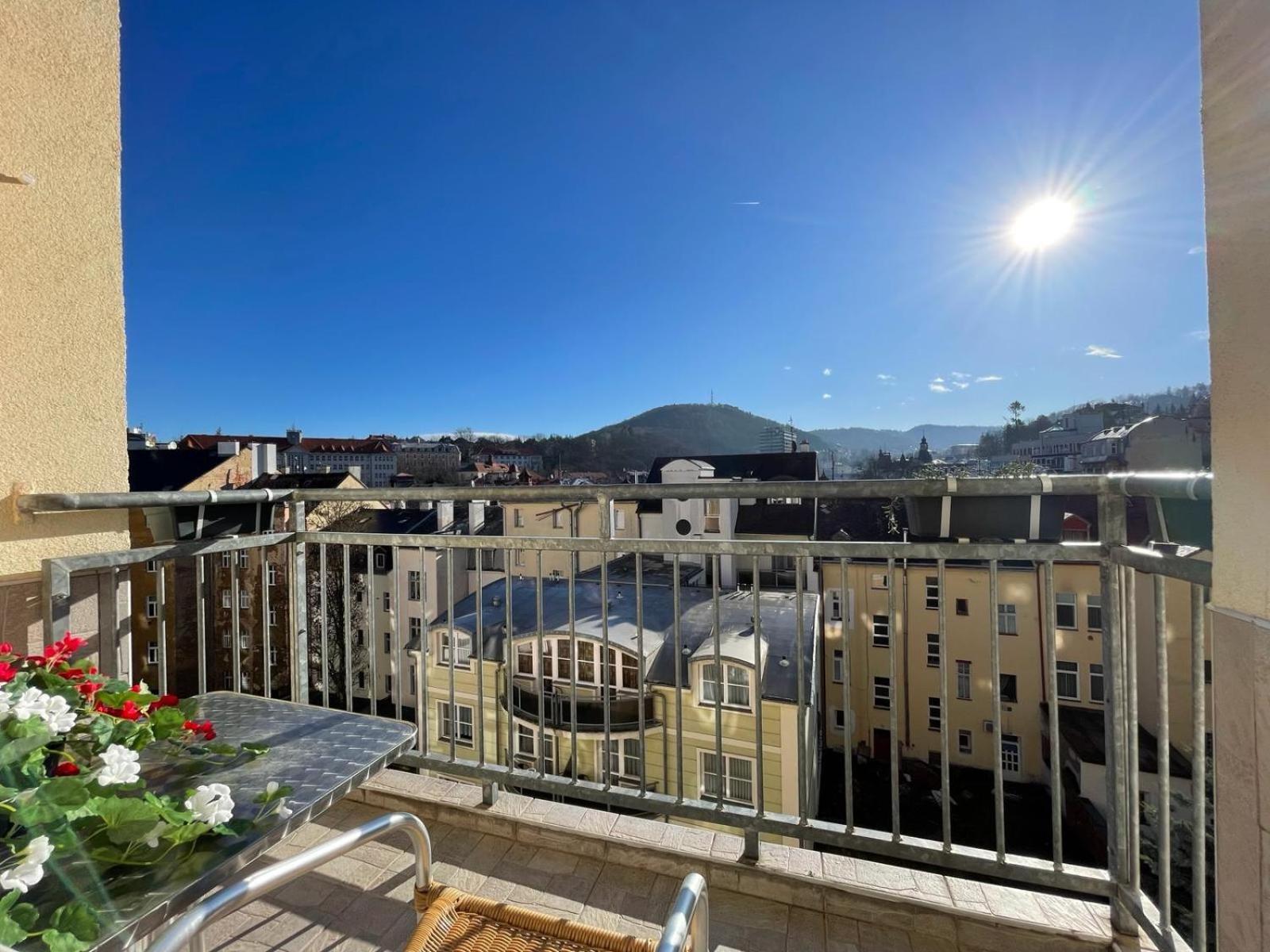 Appartment Centrum Karlovy Vary Exterior photo